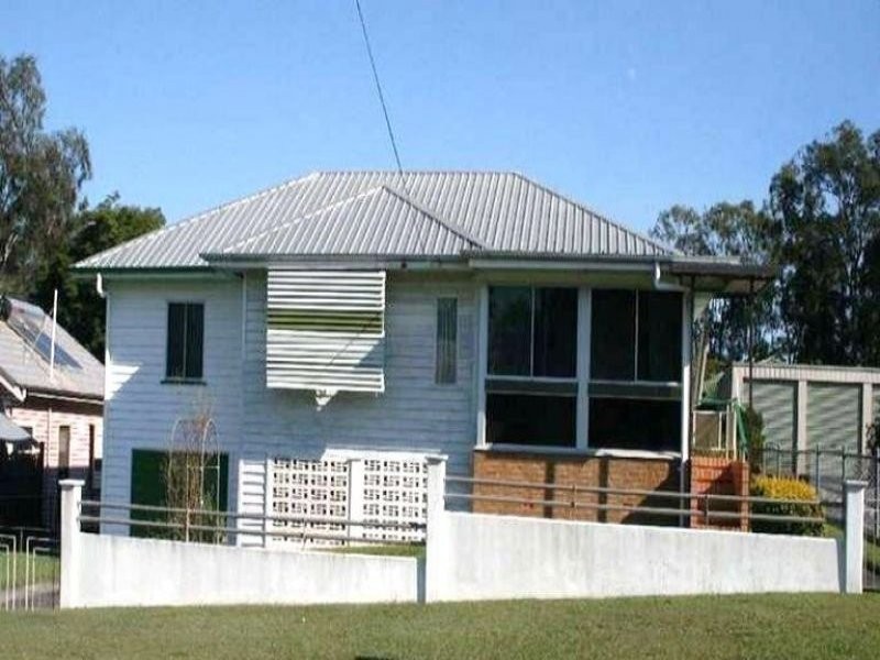 16 Barton Street, Everton Park QLD 4053