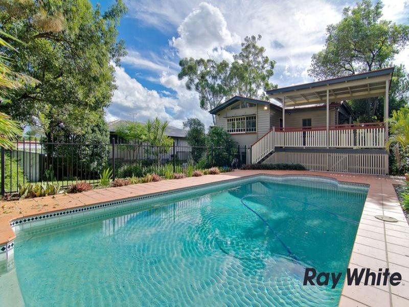 54 Alderley Avenue, Alderley QLD 4051