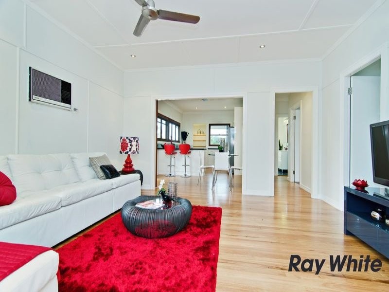 112 Redwood Street, Stafford Heights QLD 4053