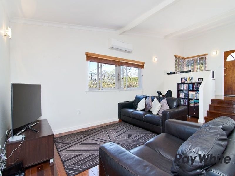 37 Dunedoo Street, Stafford QLD 4053