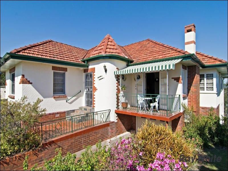 360 Days Road, Grange QLD 4051