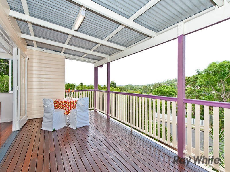 39 Castling Street, Stafford QLD 4053