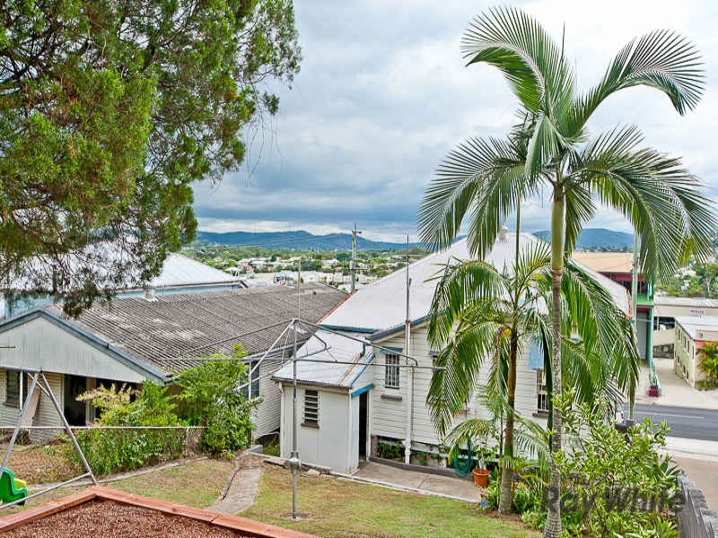 13 Cox Road, Windsor QLD 4030