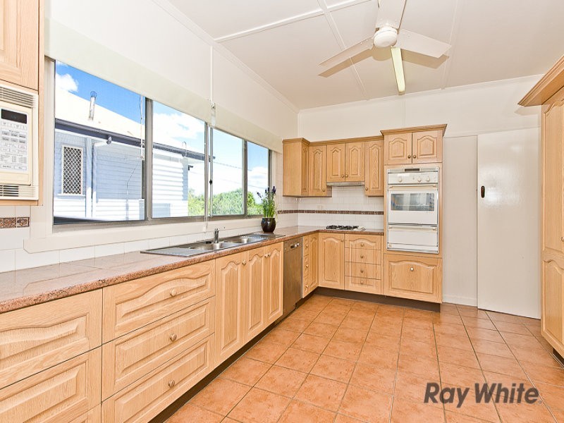 29 Armfield Street, Stafford QLD 4053