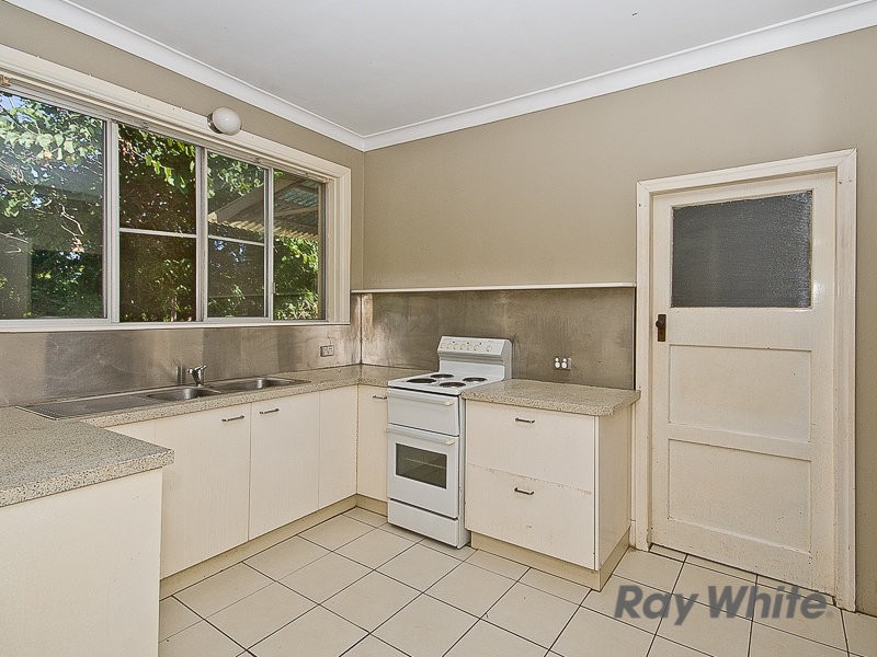 17 Storkey Street, Windsor QLD 4030