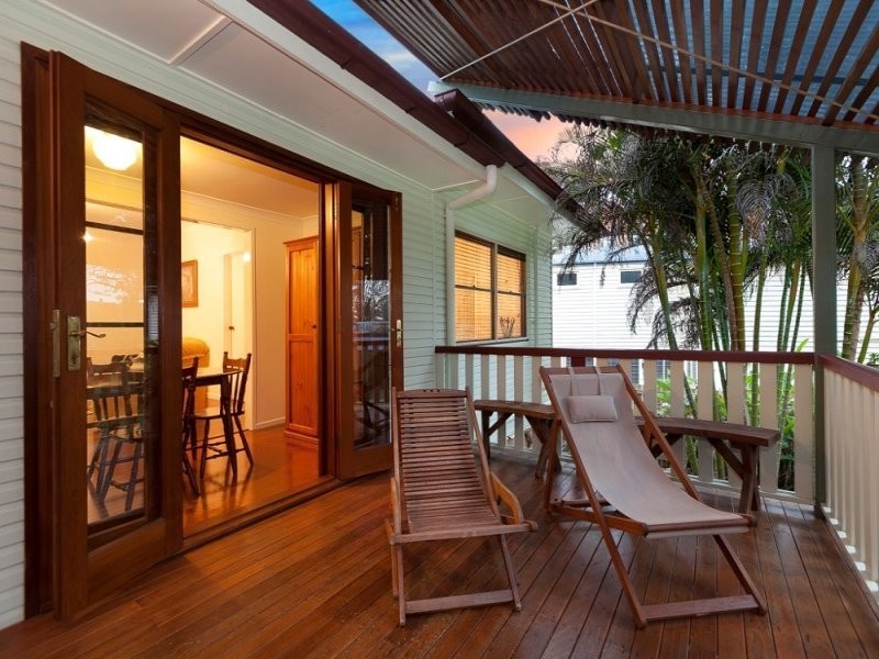 34 Willmington Street, Newmarket QLD 4051