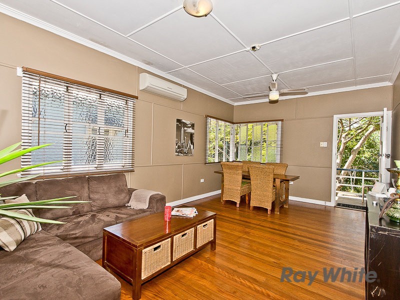 18 Ellworthy Street, Mitchelton QLD 4053