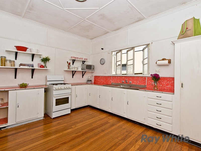 18 Ellworthy Street, Mitchelton QLD 4053