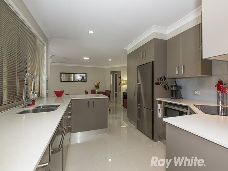 27 Minnelli Place, Mcdowall QLD 4053