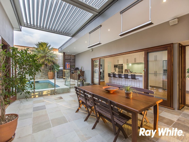 59 Lansdowne Street, Newmarket QLD 4051