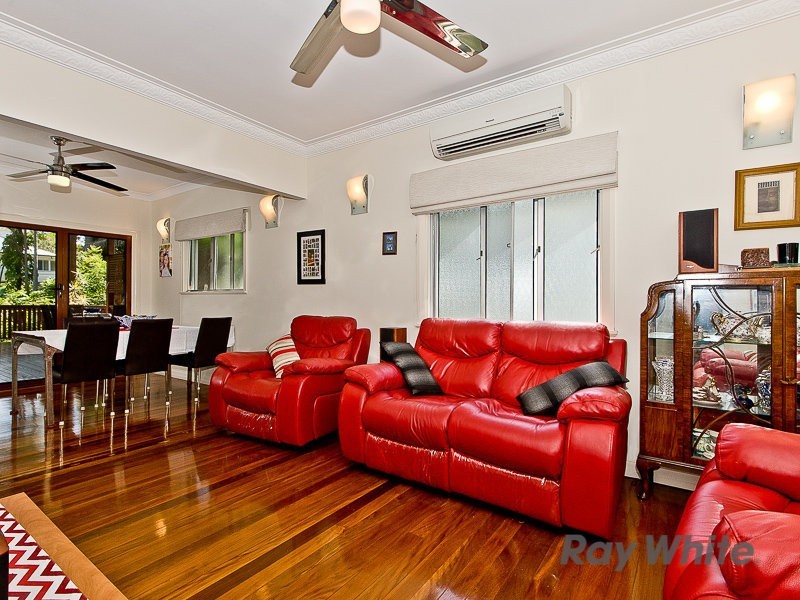 15 Reuben Street, Stafford QLD 4053