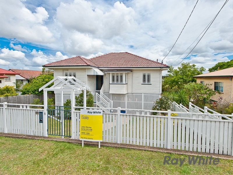 8 Tathra Street, Stafford QLD 4053