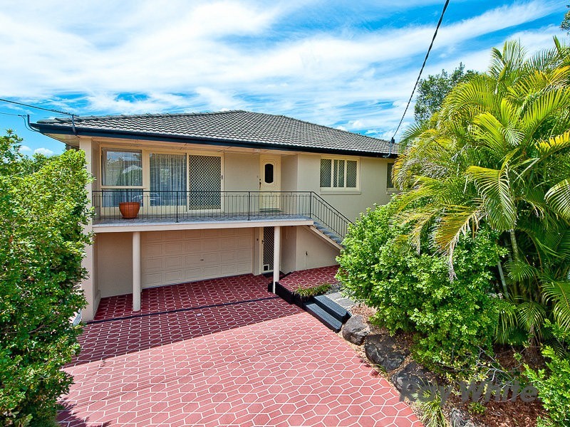 123 Redwood Street, Stafford Heights QLD 4053