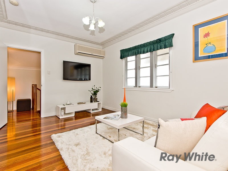 132 Pateena Street, Stafford QLD 4053