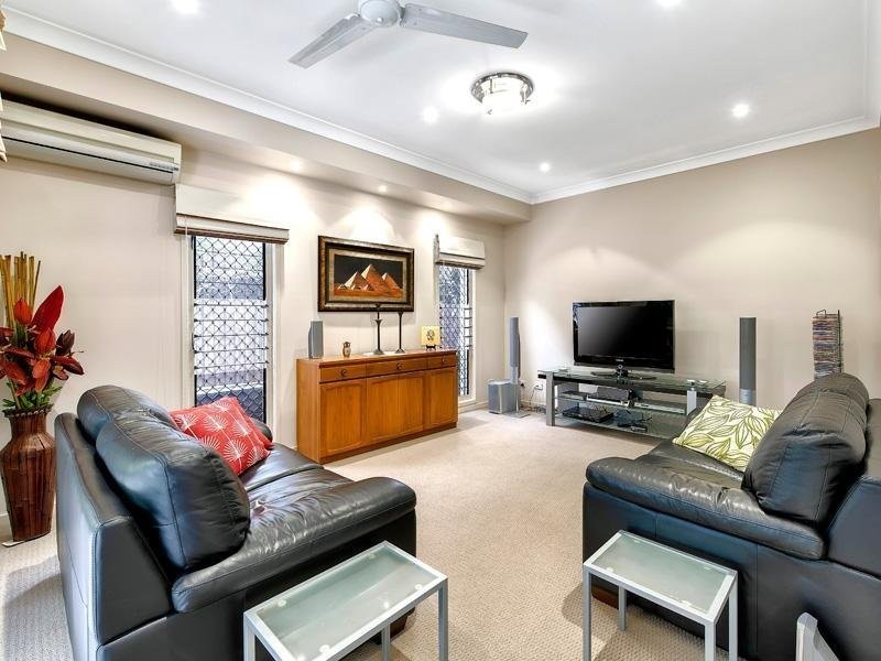 21 Palmetto Place, Bridgeman Downs QLD 4035