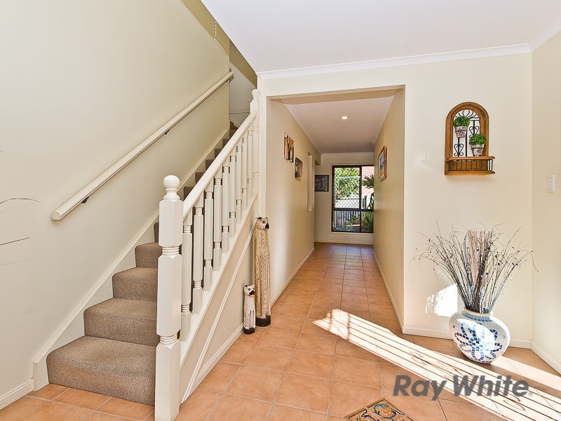 8 Noela Close, Carseldine QLD 4034