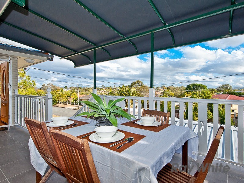 29 Landscape Street, Stafford Heights QLD 4053