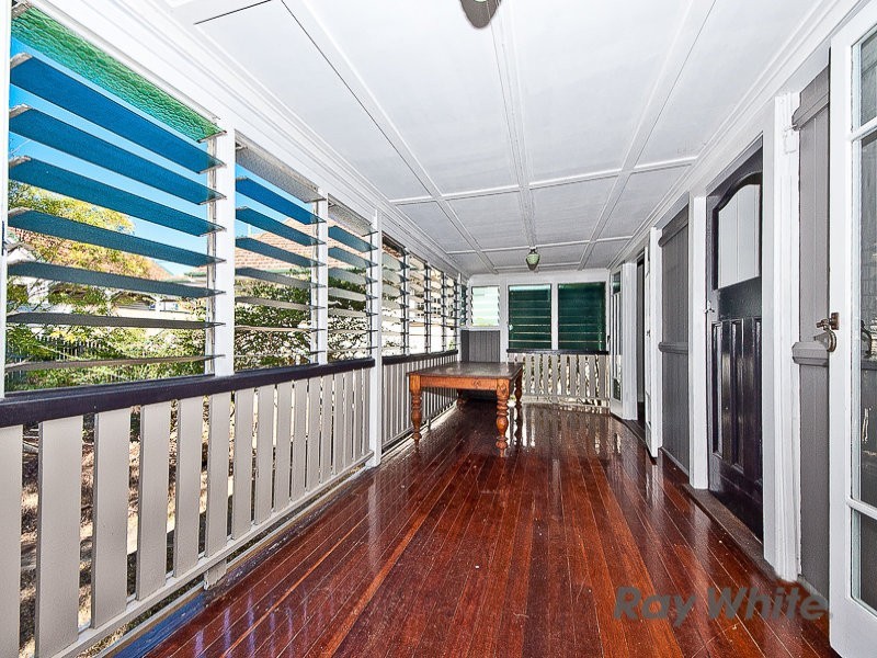 7 The Crescent, Ashgrove QLD 4060