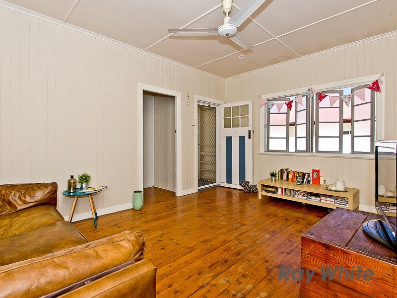 26 Nevitt Street, Stafford QLD 4053