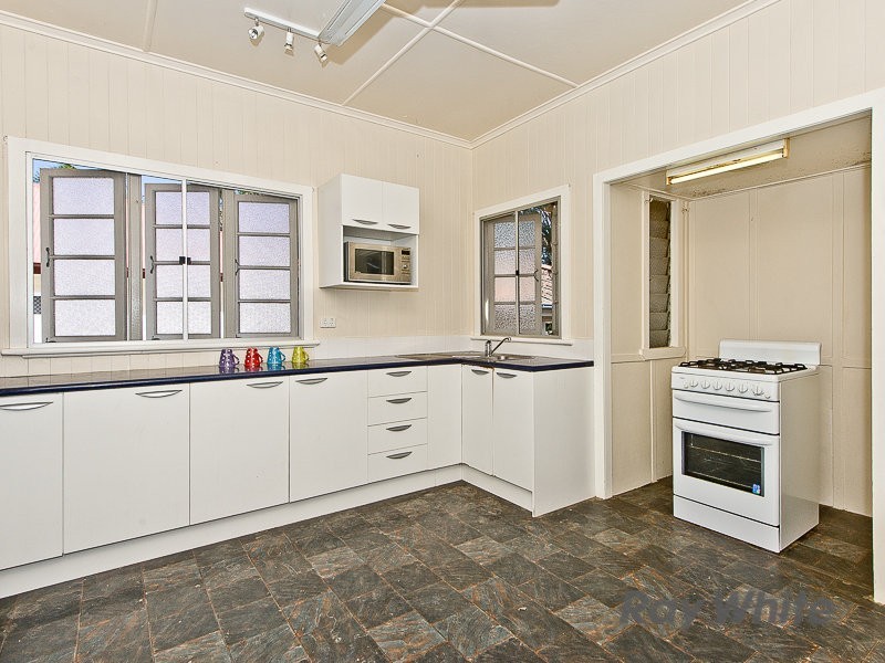 26 Nevitt Street, Stafford QLD 4053