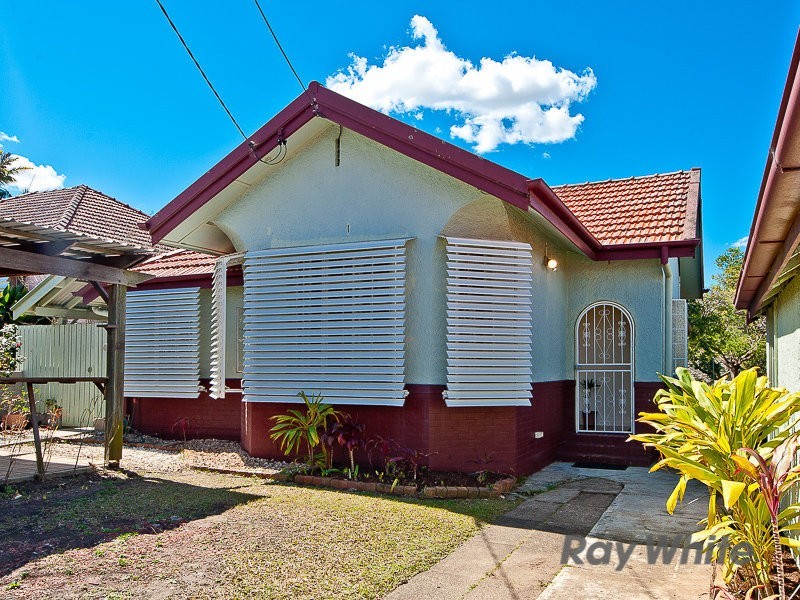 17 Gray Street, Newmarket QLD 4051