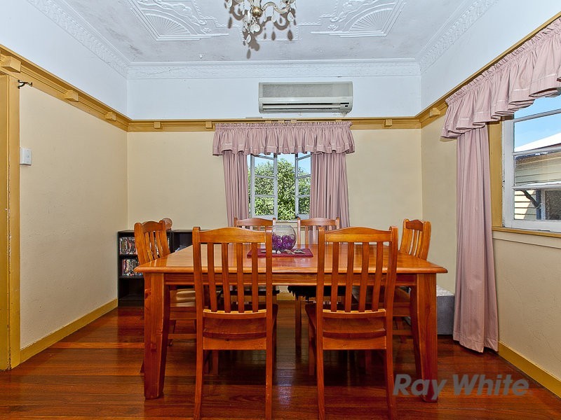 11 Crawford Avenue, Stafford QLD 4053