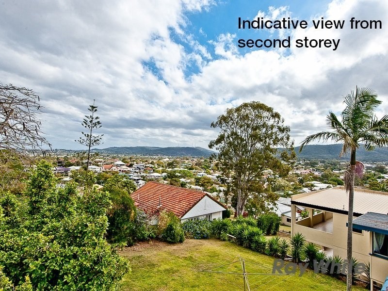 82 Lloyd Street, Alderley QLD 4051