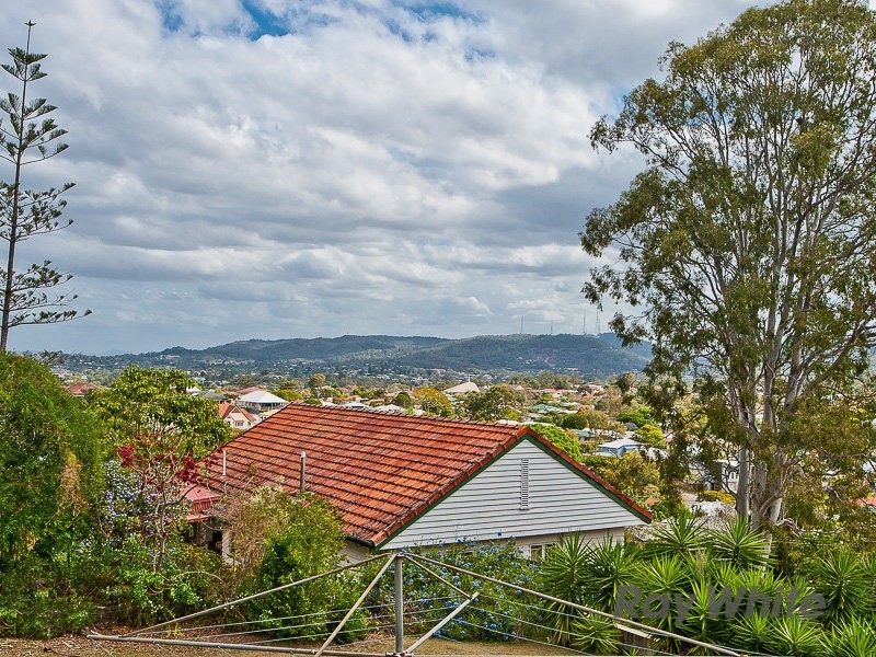 82 Lloyd Street, Alderley QLD 4051