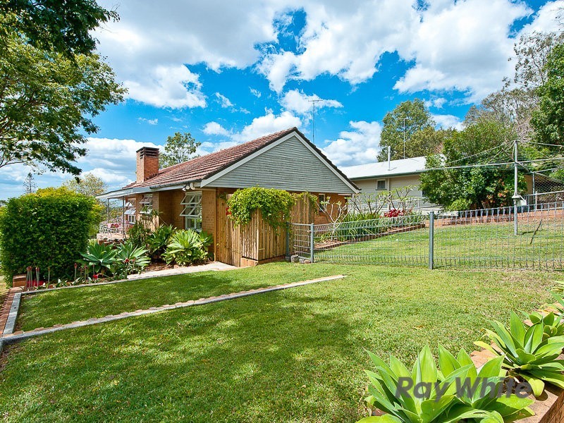 24 Webb Street, Stafford QLD 4053
