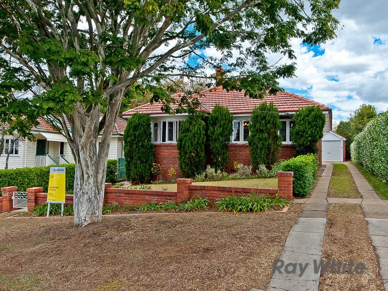 14 June Street, Mitchelton QLD 4053