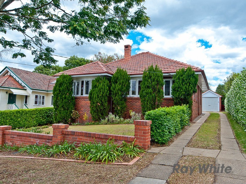 14 June Street, Mitchelton QLD 4053