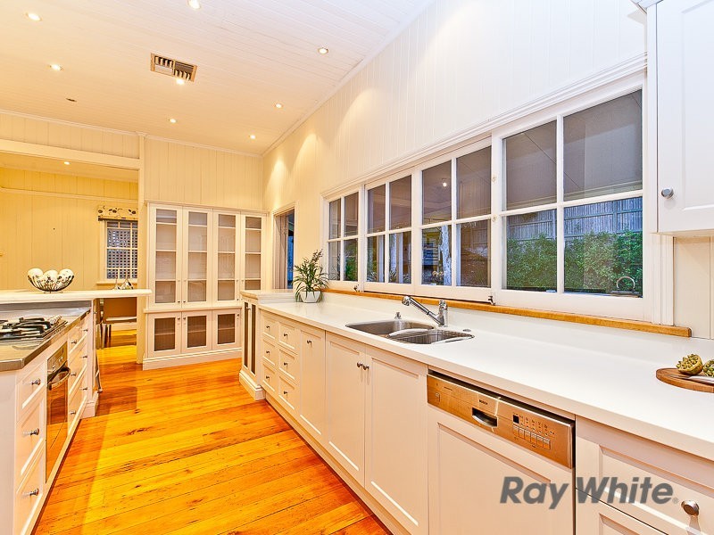 20 Arwin Terrace, Windsor QLD 4030