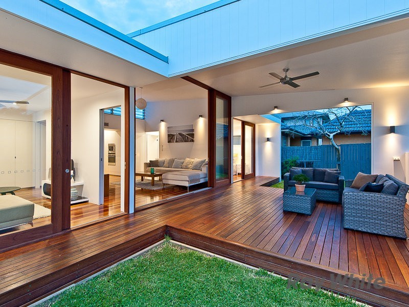 18 Milford Street, Alderley QLD 4051