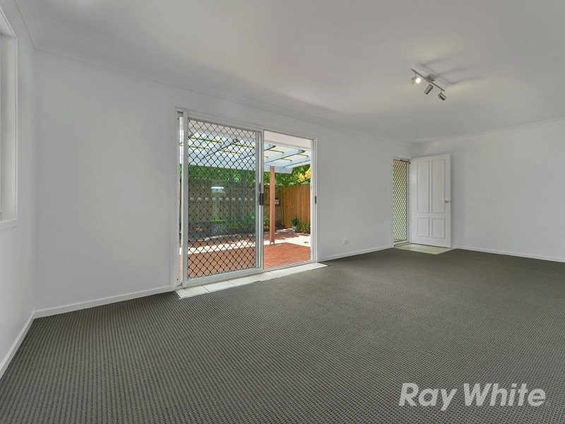 32 Huxley Avenue, Alderley QLD 4051
