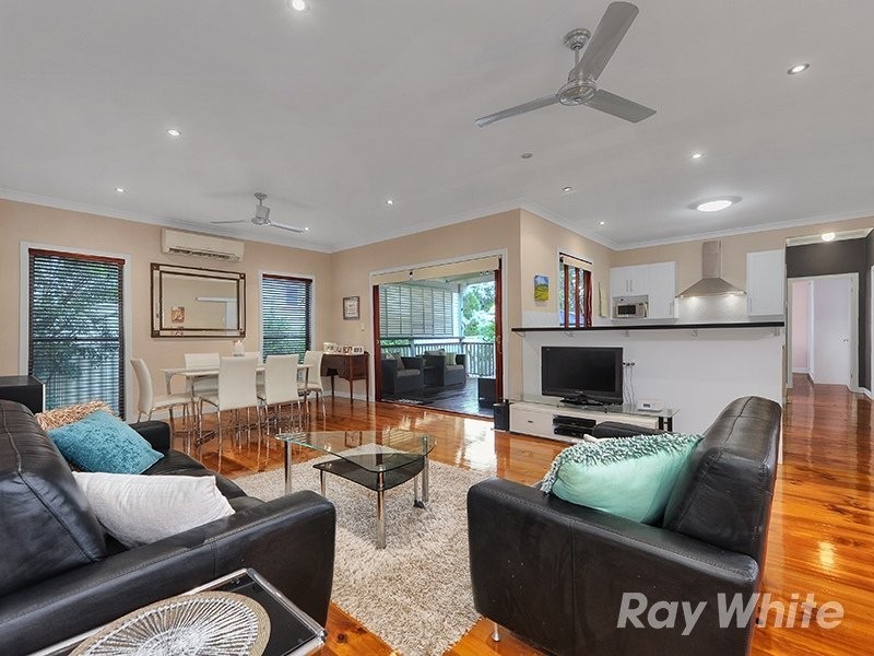 141 Glen Holm Street, Mitchelton QLD 4053