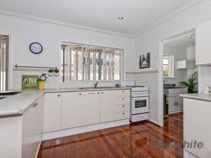 34 Blenheim Street, Chermside West QLD 4032
