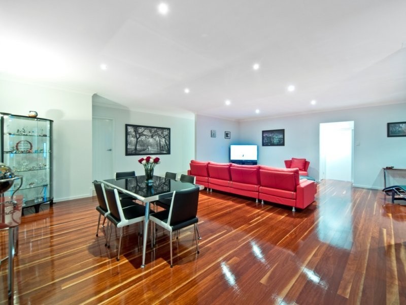 19 Jubilee Court, Eatons Hill QLD 4037