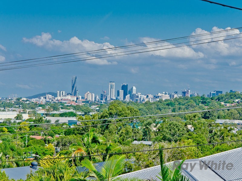 43 Allowrie Street, Stafford QLD 4053