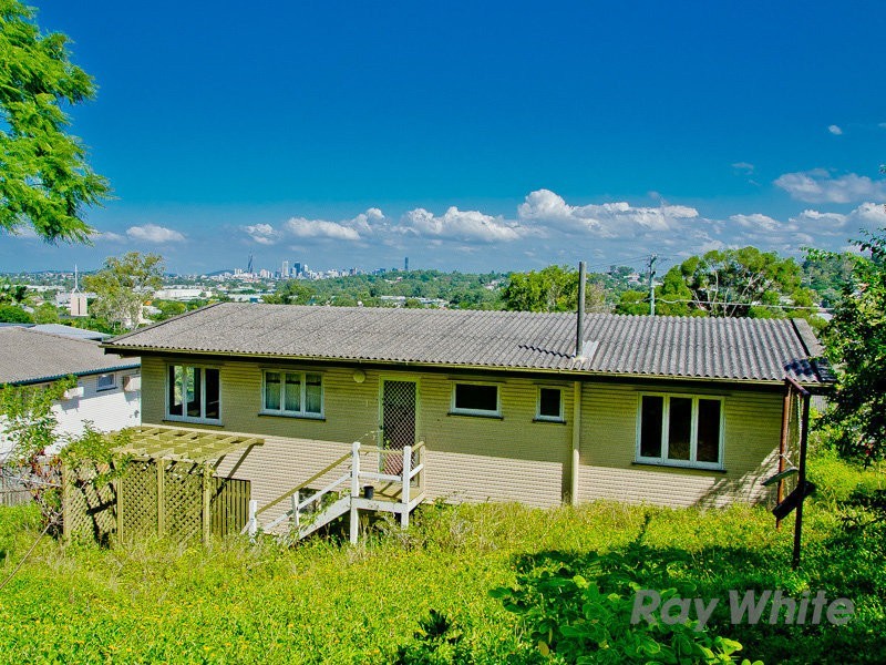 43 Allowrie Street, Stafford QLD 4053