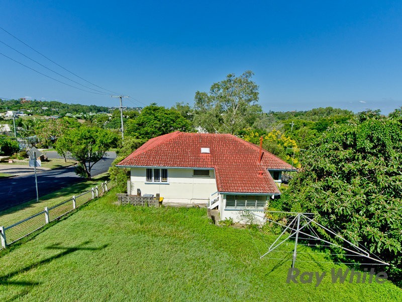 28 Kendale Street, Stafford Heights QLD 4053
