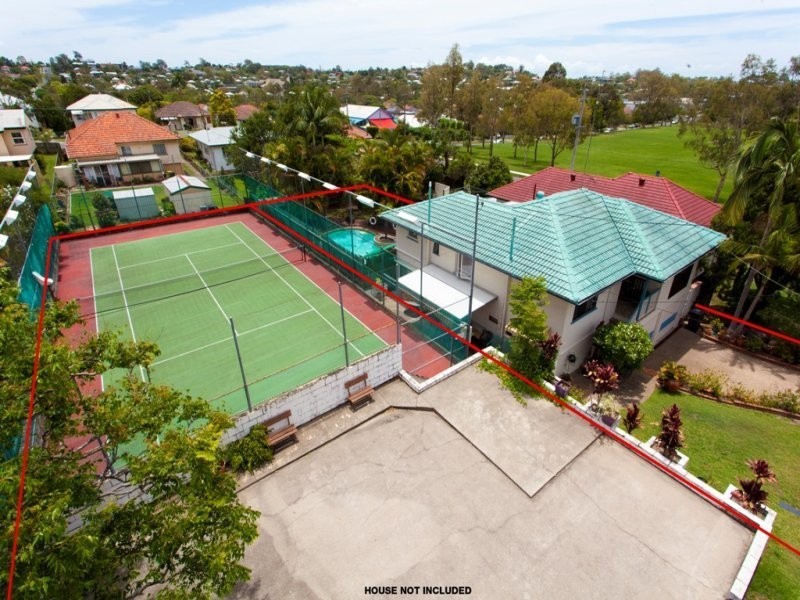 11 Webb Street, Stafford QLD 4053