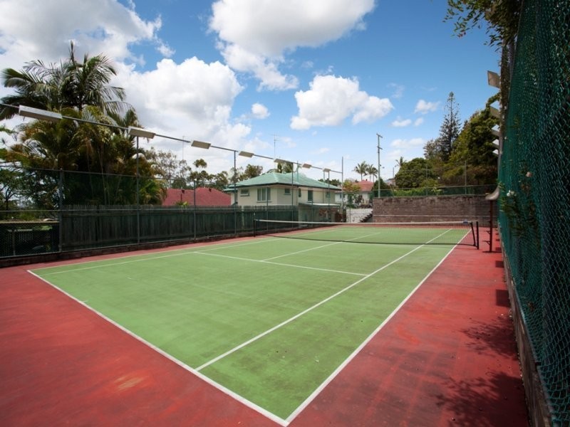 11 Webb Street, Stafford QLD 4053