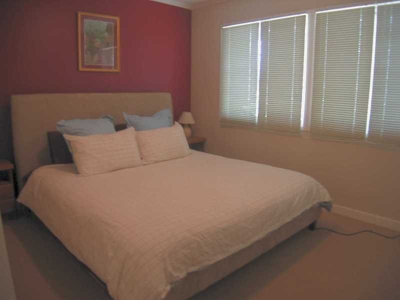 6 Mendel Street, Stafford Heights QLD 4053