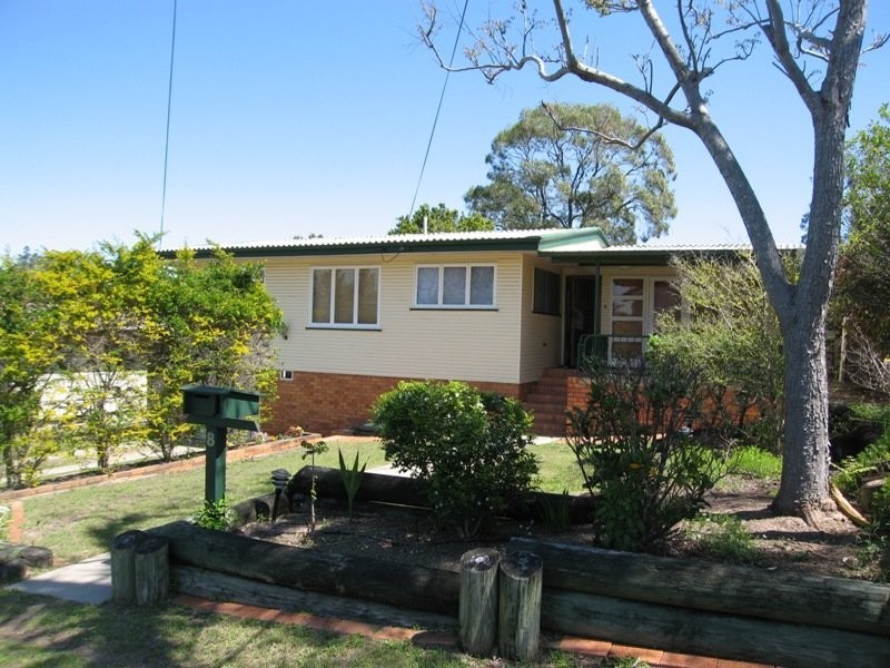 8 Brewster Street, Stafford Heights QLD 4053