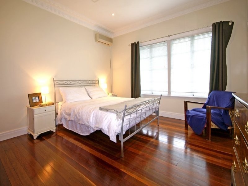 25 Railway Street, Alderley QLD 4051