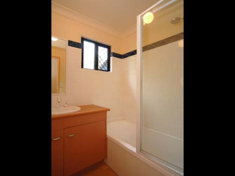 2/101 Hall Street, Alderley QLD 4051