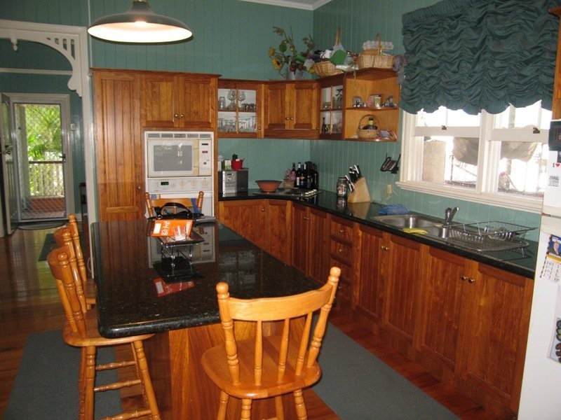 6 Gosman Street, Newmarket QLD 4051