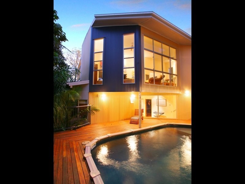 96 Willmington Street, Newmarket QLD 4051