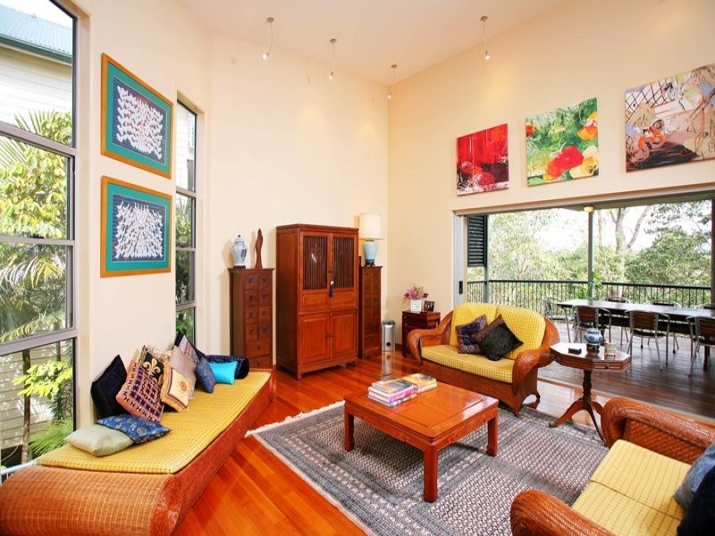 96 Willmington Street, Newmarket QLD 4051