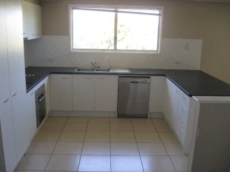 15 Bayview Street, Stafford Heights QLD 4053